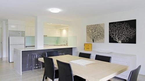 1/56 Lawson Street@Clarkes Beach2