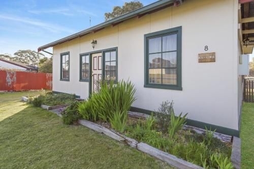Katisha Cottage - Pet Friendly And Close To Town2