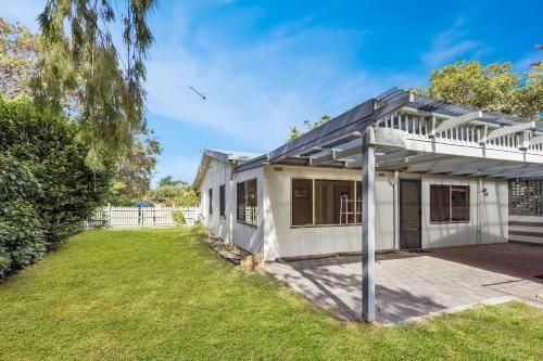 Kambera - Pet friendly cottage on Raymond Island1