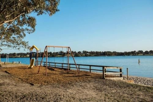 Above Sunset - 100m from the Paynesville Lakes3