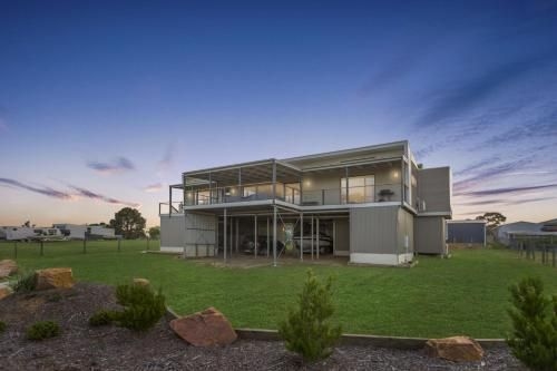 Elevation - Waterviews in Newlands Arm0