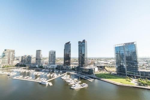 Two Bedroom Apartment Two Bathrooms with Harbour Views - 883