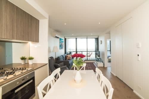 Two Bedroom Apartment Two Bathrooms with Harbour Views - 883