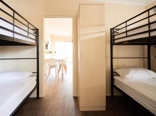 Quartz – 3 Bedroom Cabin