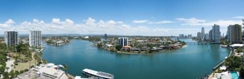 Tiki Hotel Apartments Surfers Paradise4