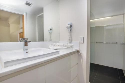 One-Bedroom Apartment with Walk-In Shower