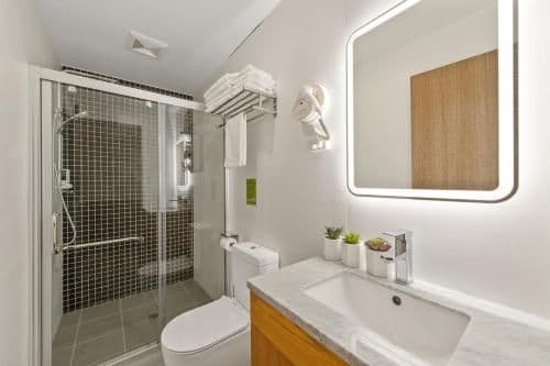 Premium Family Room