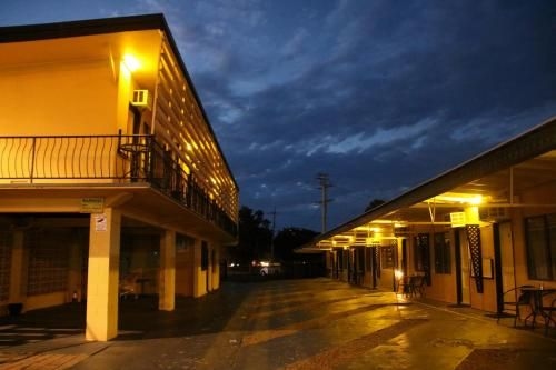 Bourbong St Motel4