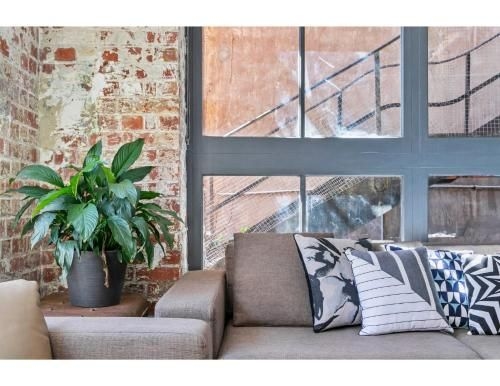 Chic Warehouse Apartment In Hipster, Foodie Hub4