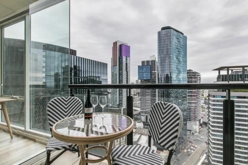 Views And Hotel-Style Extras In A Great Location3