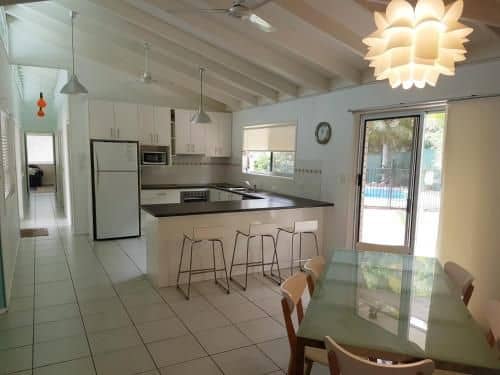 15 Larapinta Court - Family home with swimming pool in a quiet street and central location close to CBD 15 Larapinta Court - Family home with swimming pool in a quiet street and central location close to CBD