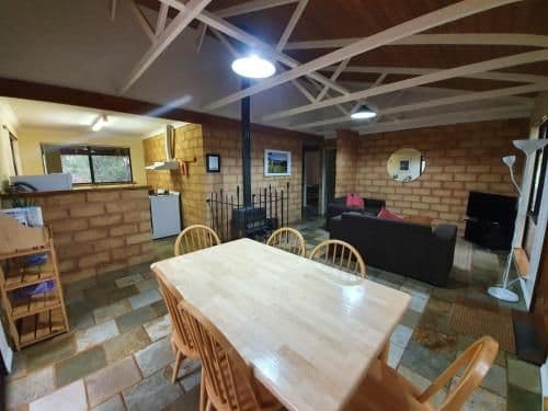 Shadforth Cottage