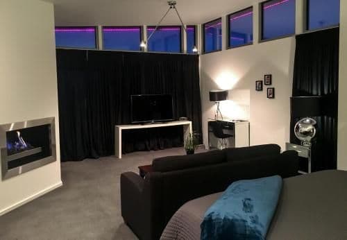 One-Bedroom Suite with Spa Bath