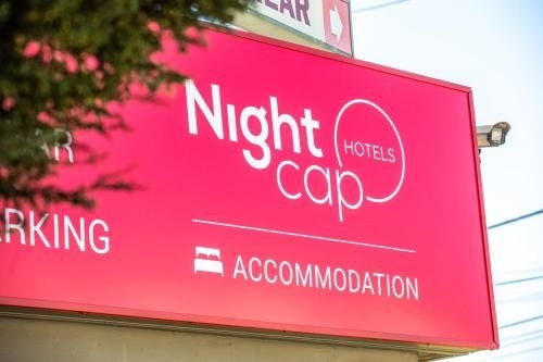 Nightcap at Coolaroo Hotel1