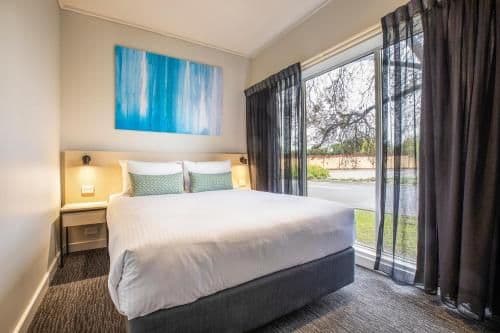 One-Bedroom Apartment with Free Welcome Drink For Two Guests