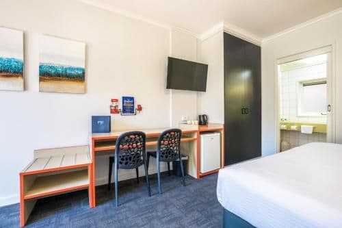 Studio Queen Room with Sofa