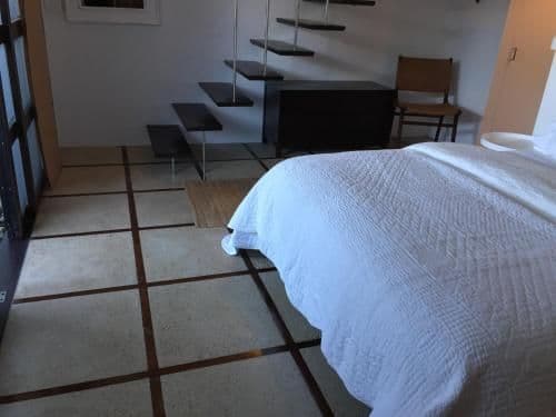 Studio Apartment - Pet-friendly