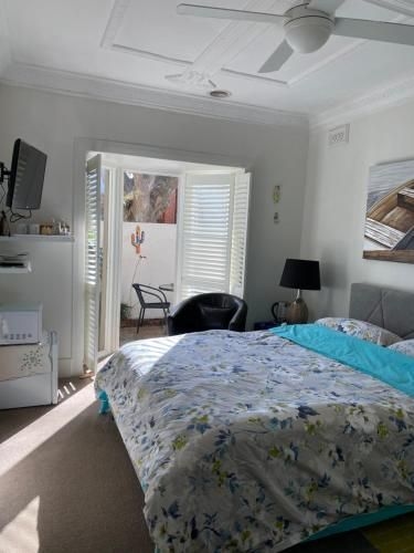 Seaside Home0
