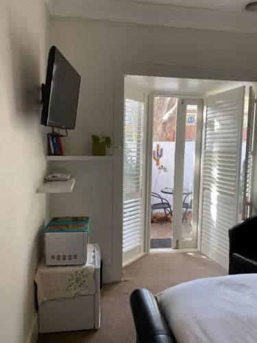 Deluxe Queen Suite