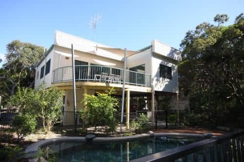 20 Orania Court - Two Storey Family Home With Swimming Pool, Patio & Large Deck. Pet Friendly 20 Orania Court - Two Storey Family Home With Swimming Pool, Patio & Large Deck. Pet Friendly