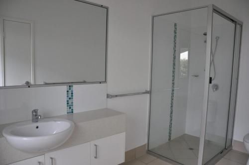 24 Esprit Drive - Beach Home With Open Plan Living And Walking Distance To Beach3