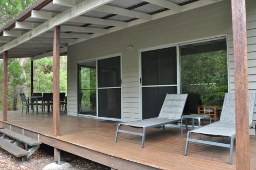 24 Esprit Drive - Beach Home With Open Plan Living And Walking Distance To Beach1