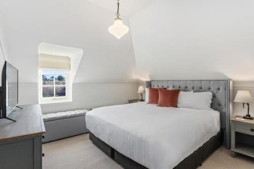 One-Bedroom Villa