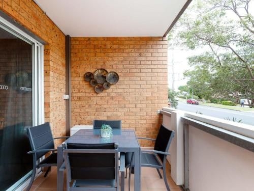 2 'Bronte Court' 17 Magnus Street - air con, complex pool and centrally located3