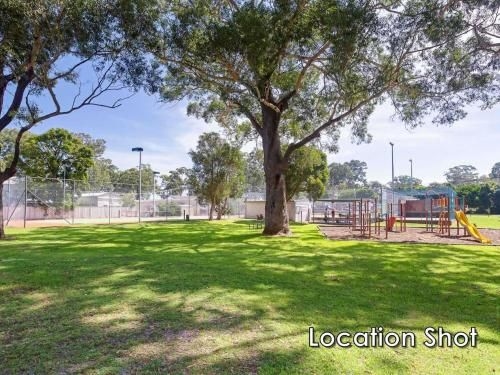 1 'Peninsula Waters', 2-4 Soldiers Point Road - Aircon, pool & massive outdoor area1
