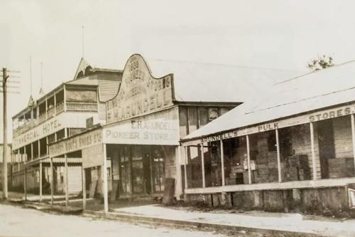 Joes Waterhole Hotel1
