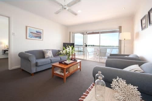 Three-Bedroom Apartment - Bancroft