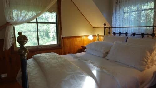 Three-Bedroom Cottage - The Barn