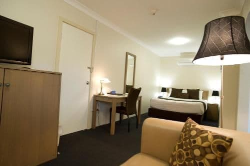Executive Queen Room