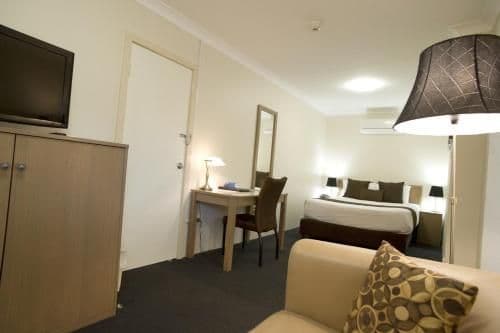 Executive Queen Room