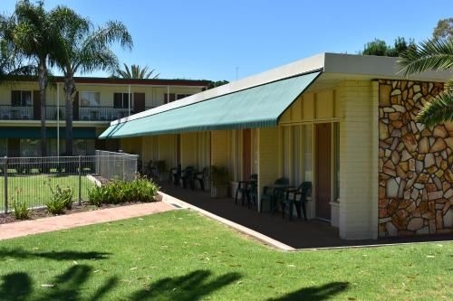 Motel Riverina2