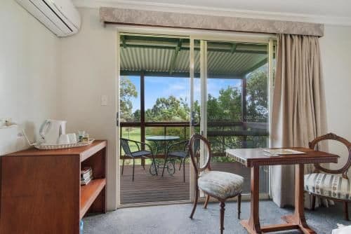 Queen Room with Balcony and En Suite Bathroom