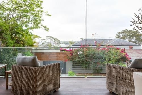 Beautiful Renovated Home With Water Views and Yard3
