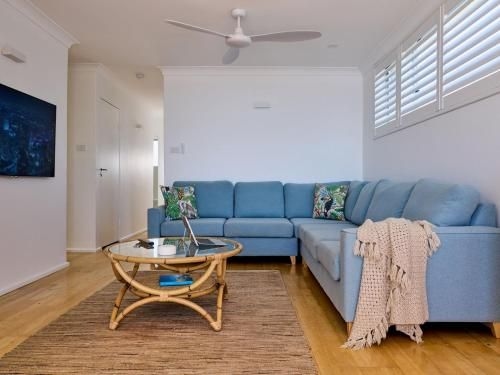 5 'Casuarina's ' 33 Soldiers Point Road - superb waterfront unit1