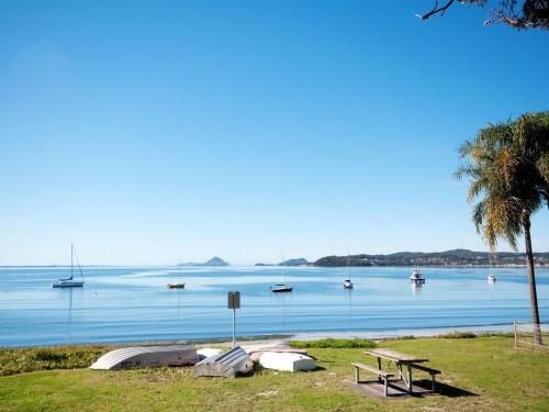 Bellima Beach House', 9 Jackson Close - huge duplex with air con and fabulous views2