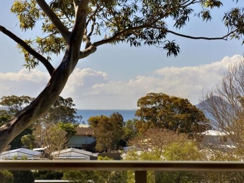 Bellima Beach House', 9 Jackson Close - huge duplex with air con and fabulous views1