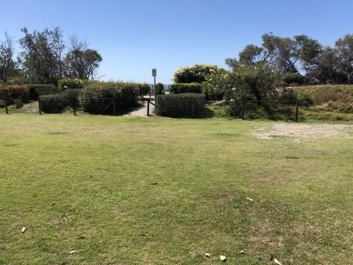 12 'The Helm', 22 Voyager Close - unit in Little Beach with direct access to Shoal Bay Beach!4
