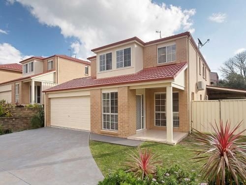 Tomaree Townhouse', 5/26-28 Tomaree Street - large air conditioned townhouse & WIFI4