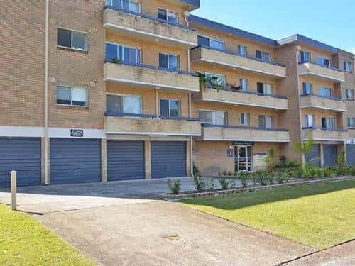 3 'Silvana Court', 26 Ajax Avenue - neat unit with air conditioning 3 'Silvana Court', 26 Ajax Avenue - neat unit with air conditioning