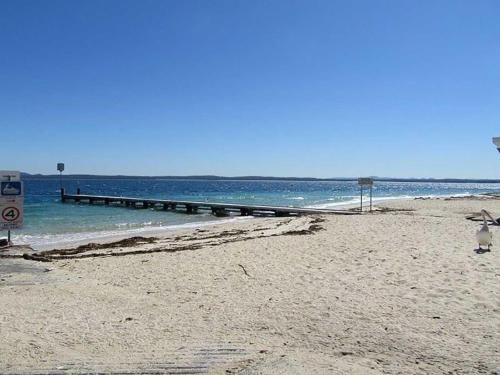 3 'Silvana Court', 26 Ajax Avenue - neat unit with air conditioning3