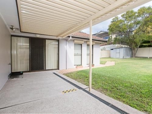 Happy Tails' , 55 Pantowora Street - pet friendly, air conditioned2