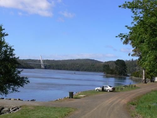 Tamar River Retreat3