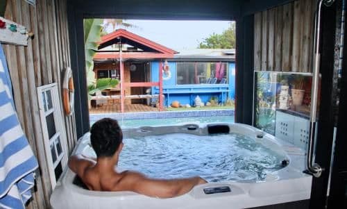 Budget Studio with Shared Bathroom - Men Only