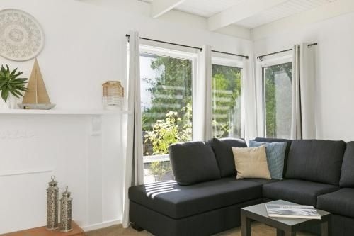 Mysa Anglesea Sleeps 7 WiFi Netflix Cafes Shops0