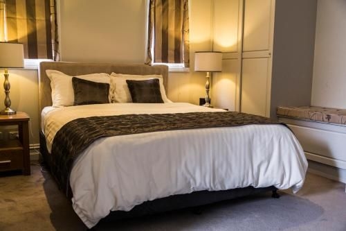 Simmers Serviced Apartments1