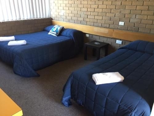 Colony Inn Hotel3
